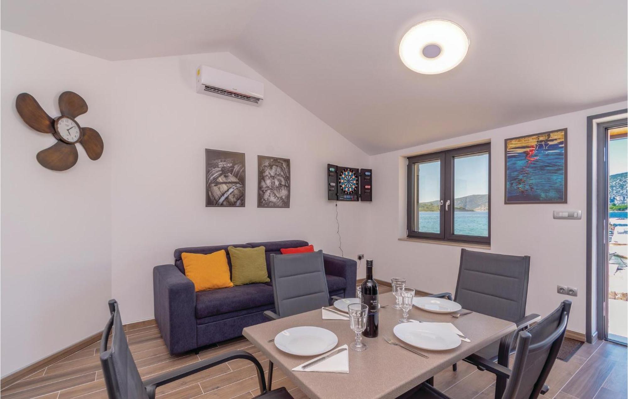 Nice Home In Kneze With Wifi Pupnat エクステリア 写真